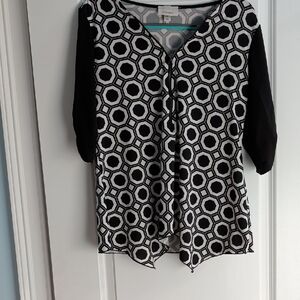 Dress Barn Black and White Hexagon Blouse